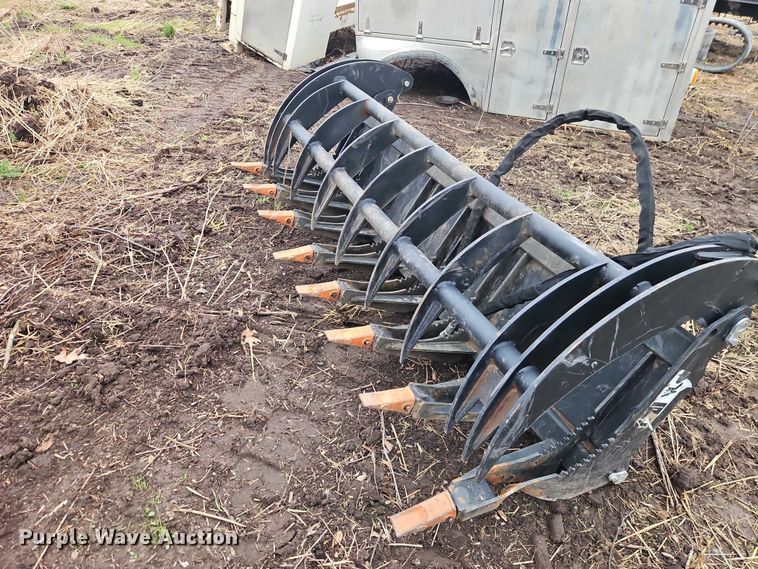 image for item EO7197 Heavy Grass Fork Grapple 78 in skid steer grapple bucket