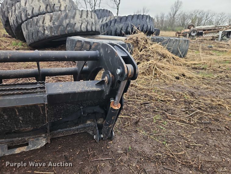 image for item EO7197 Heavy Grass Fork Grapple 78 in skid steer grapple bucket