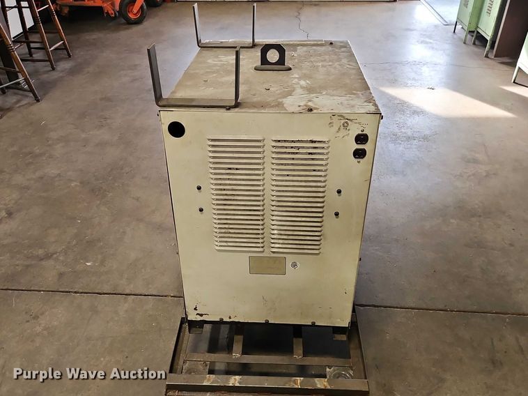 image for item EO7211 Hobart Tigwave 350 welder
