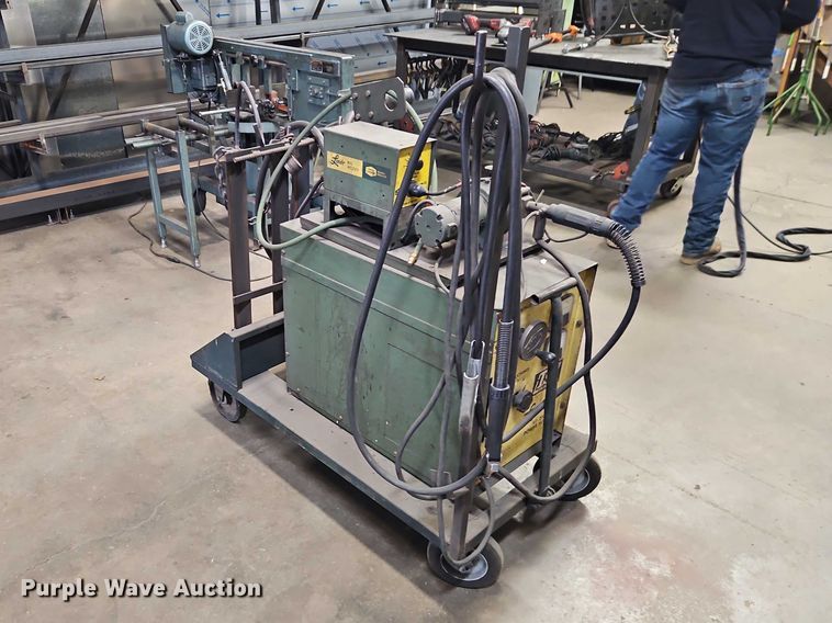 image for item EO7212 Linde VI-235 welder