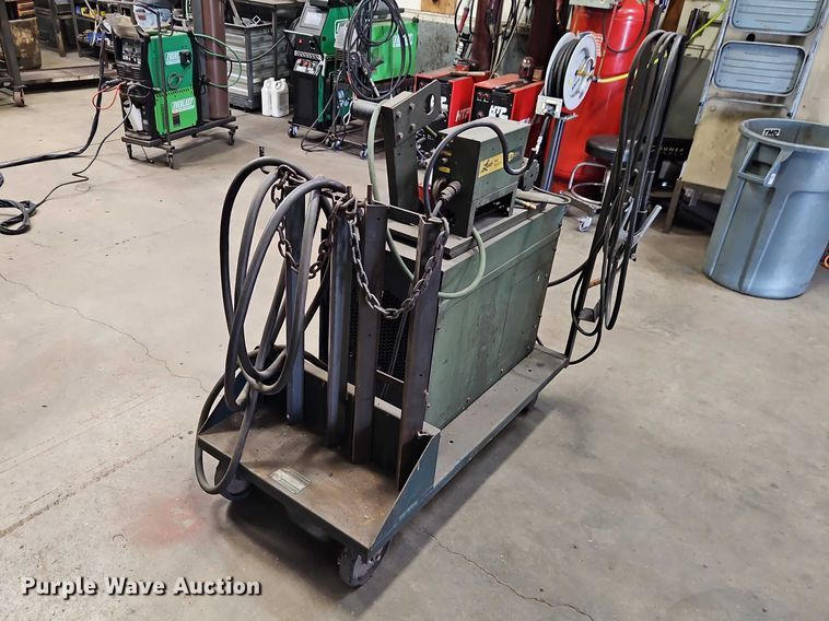 image for item EO7212 Linde VI-235 welder