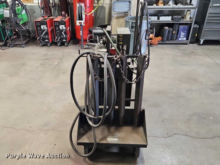 image for item EO7212 Linde VI-235 welder