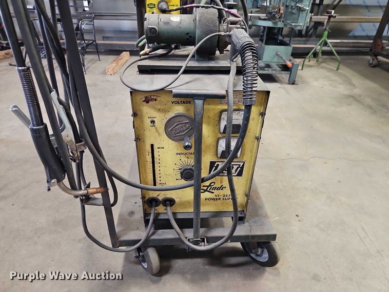 image for item EO7212 Linde VI-235 welder