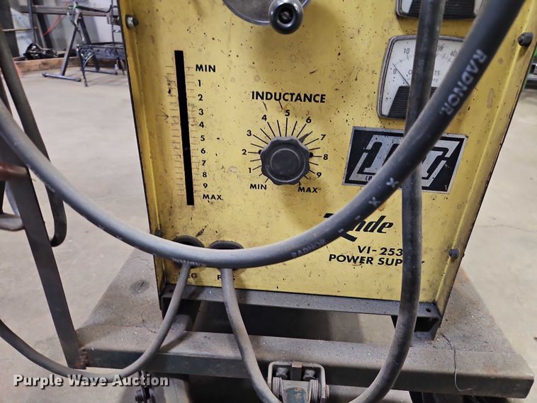 image for item EO7212 Linde VI-235 welder