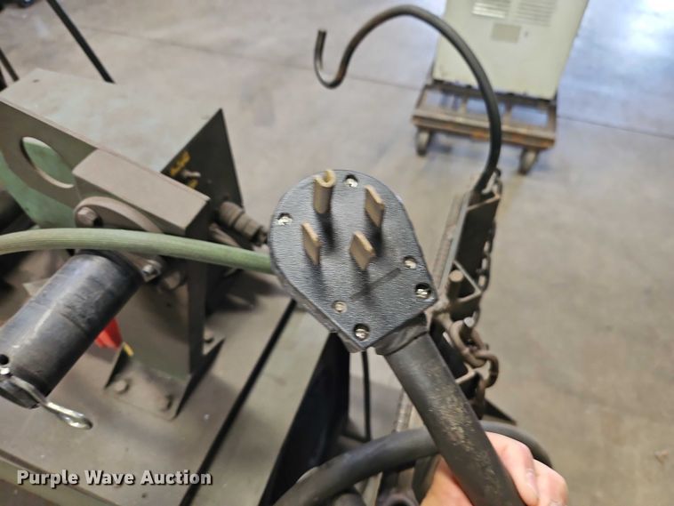 image for item EO7212 Linde VI-235 welder