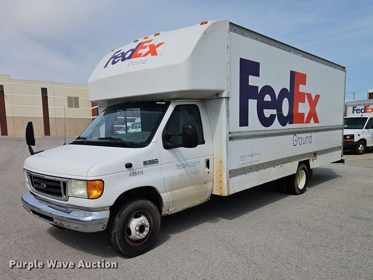 image for item EO7213 2007 Ford E350 delivery van
