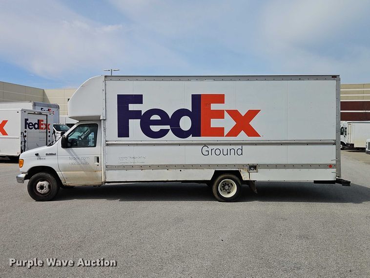 image for item EO7213 2007 Ford E350 delivery van