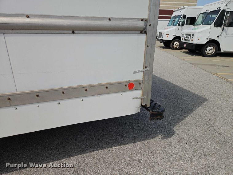 image for item EO7213 2007 Ford E350 delivery van