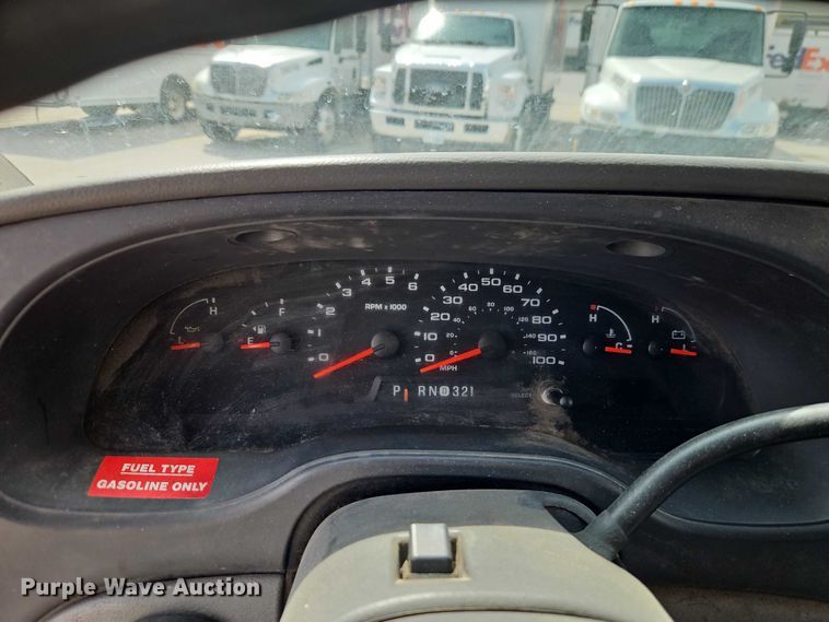 image for item EO7213 2007 Ford E350 delivery van