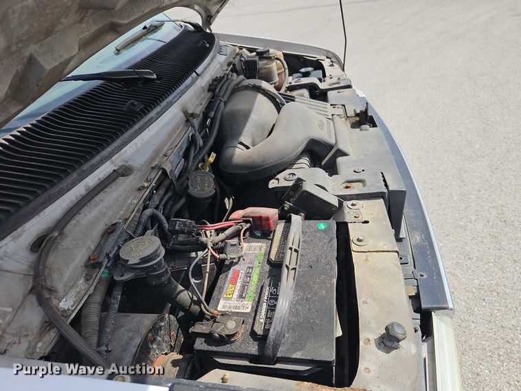 image for item EO7213 2007 Ford E350 delivery van