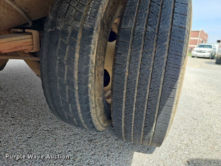 image for item EO7213 2007 Ford E350 delivery van