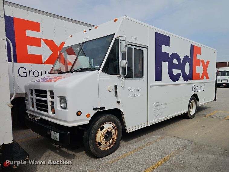 image for item EO7214 2003 International 1652-SC delivery truck