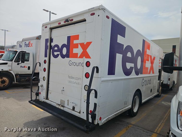 image for item EO7214 2003 International 1652-SC delivery truck