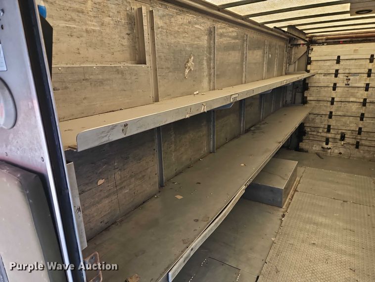 image for item EO7214 2003 International 1652-SC delivery truck