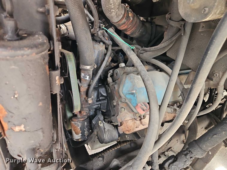 image for item EO7214 2003 International 1652-SC delivery truck