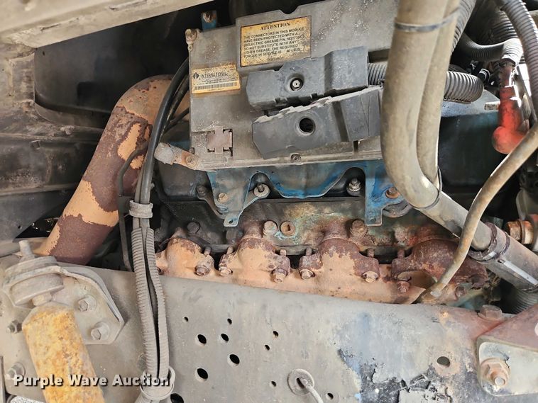 image for item EO7214 2003 International 1652-SC delivery truck