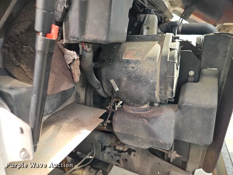 image for item EO7214 2003 International 1652-SC delivery truck