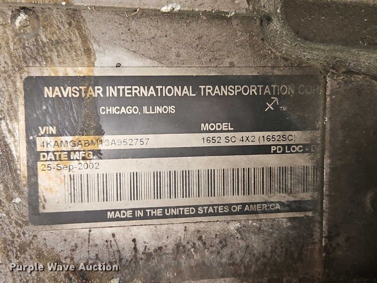 image for item EO7214 2003 International 1652-SC delivery truck