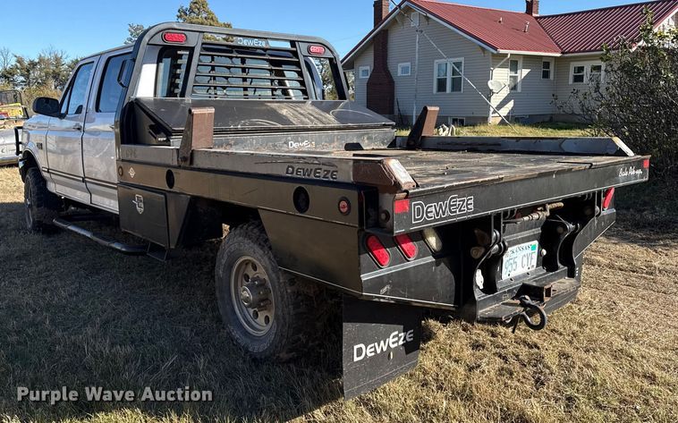 image for item EP0871 1996 Ford F350 XL Crew Cab bale bed pickup truck