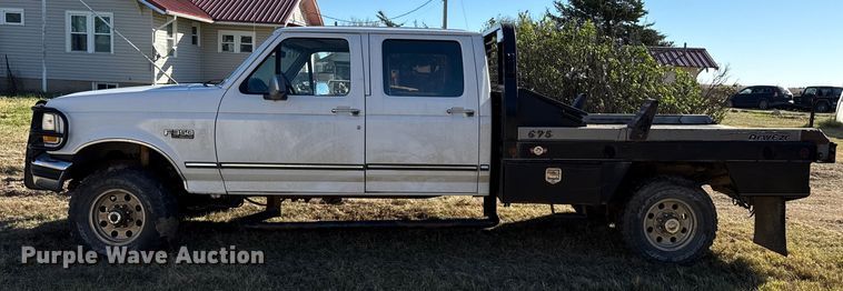 image for item EP0871 1996 Ford F350 XL Crew Cab bale bed pickup truck