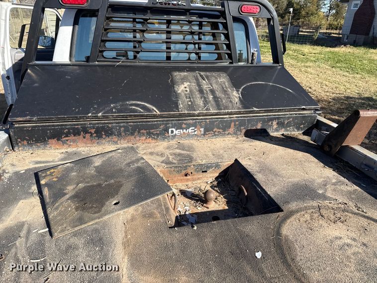 image for item EP0871 1996 Ford F350 XL Crew Cab bale bed pickup truck