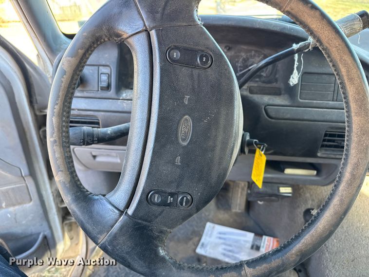 image for item EP0871 1996 Ford F350 XL Crew Cab bale bed pickup truck