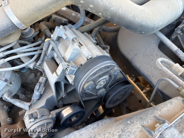 image for item EP0871 1996 Ford F350 XL Crew Cab bale bed pickup truck