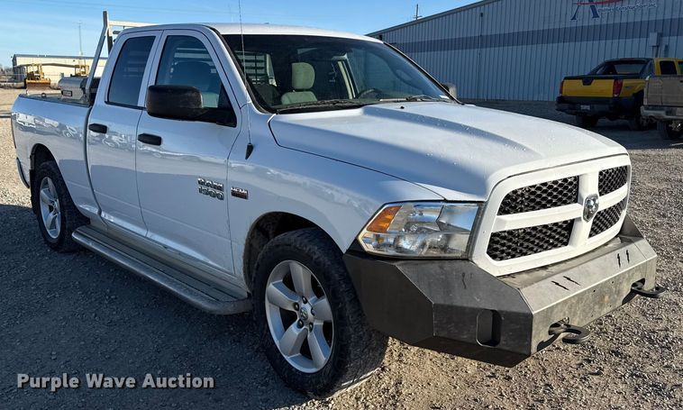 image for item EP2897 2015 RAM 1500 Ext. Cab pickup truck