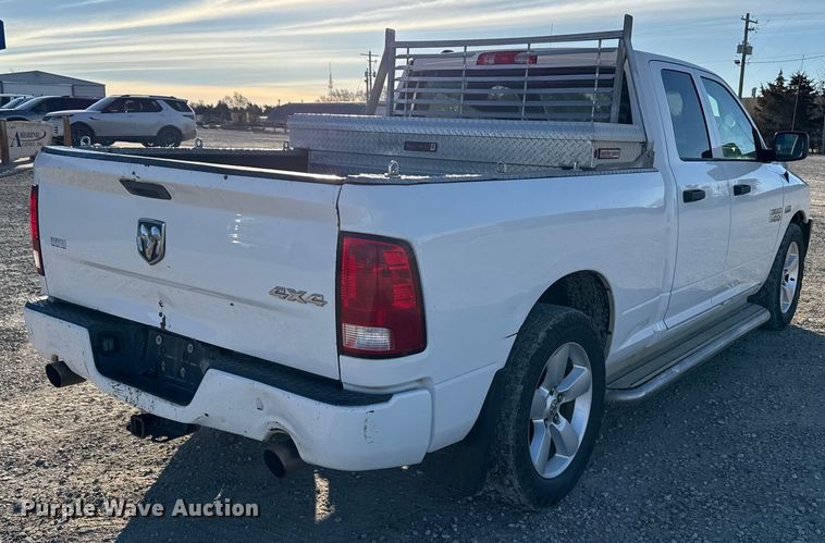 image for item EP2897 2015 RAM 1500 Ext. Cab pickup truck