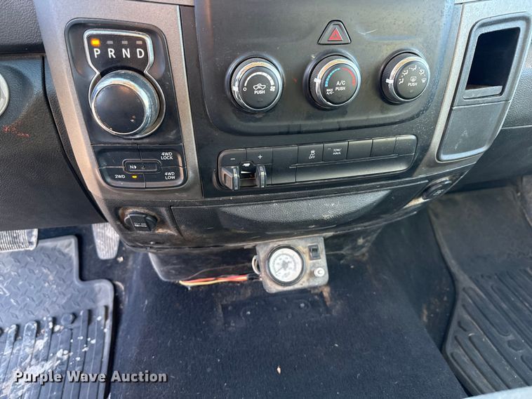 image for item EP2897 2015 RAM 1500 Ext. Cab pickup truck