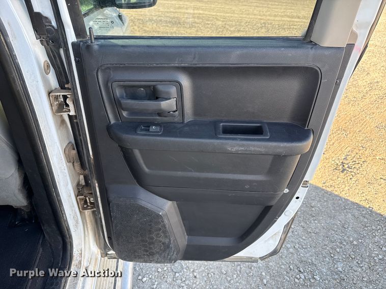 image for item EP2897 2015 RAM 1500 Ext. Cab pickup truck