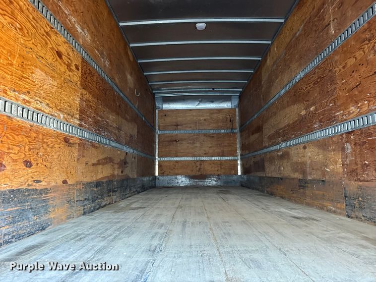 image for item ER0396 2006 Isuzu T7F box truck