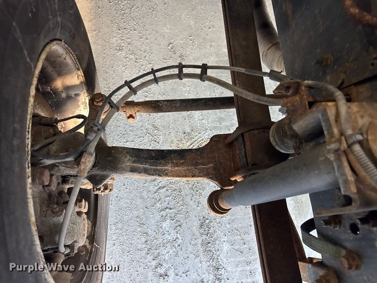 image for item ER0396 2006 Isuzu T7F box truck