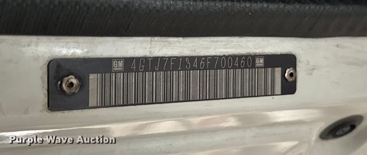 image for item ER0396 2006 Isuzu T7F box truck