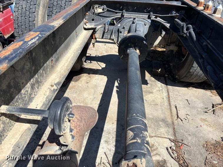 image for item ER7528 2014 International MA025 truck cab and chassis