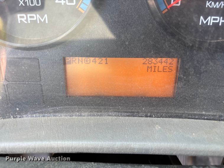 image for item ER7528 2014 International MA025 truck cab and chassis