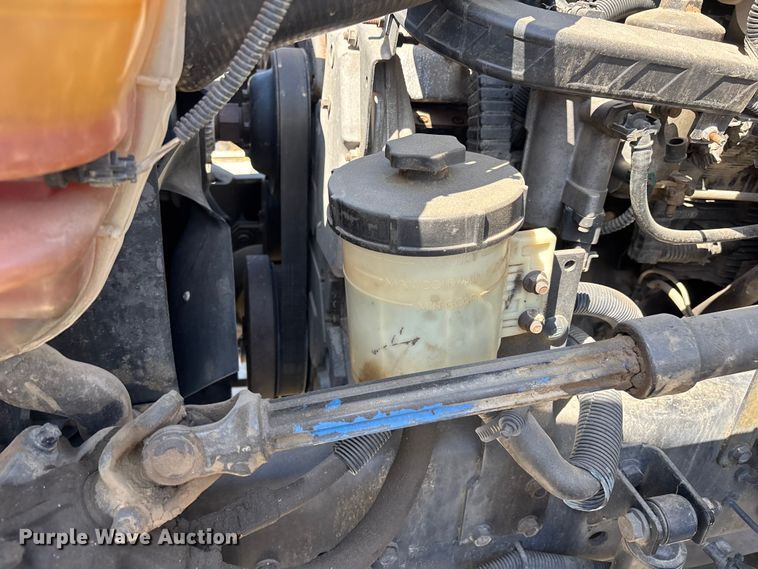 image for item ER7528 2014 International MA025 truck cab and chassis