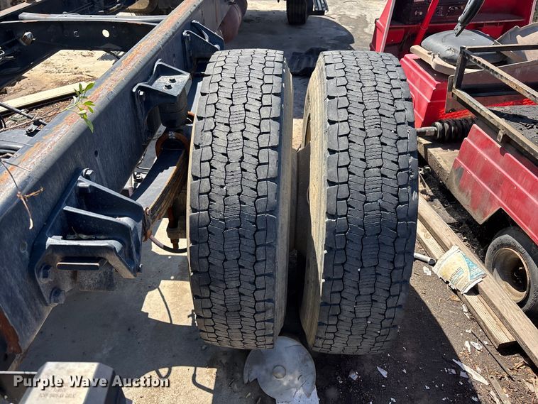 image for item ER7528 2014 International MA025 truck cab and chassis