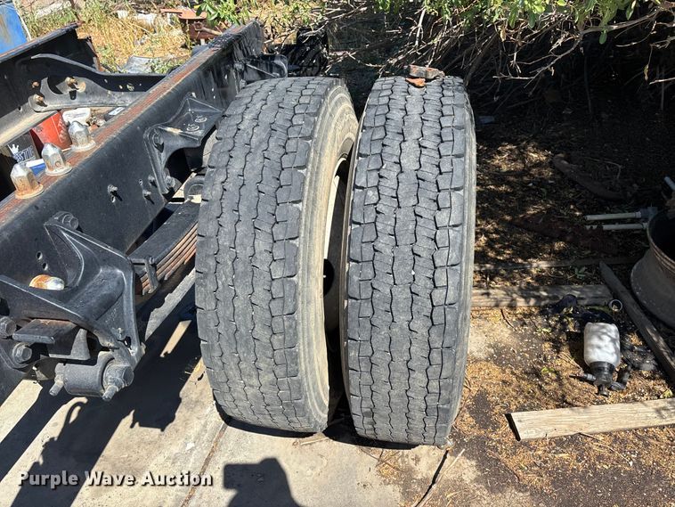 image for item ER7528 2014 International MA025 truck cab and chassis