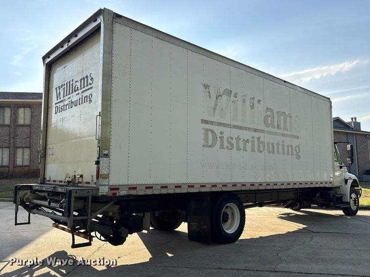 image for item ES8731 2019 International Durastar 4300 box truck