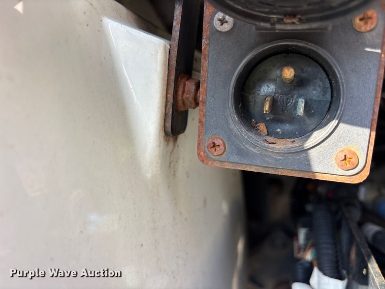 image for item ES8731 2019 International Durastar 4300 box truck