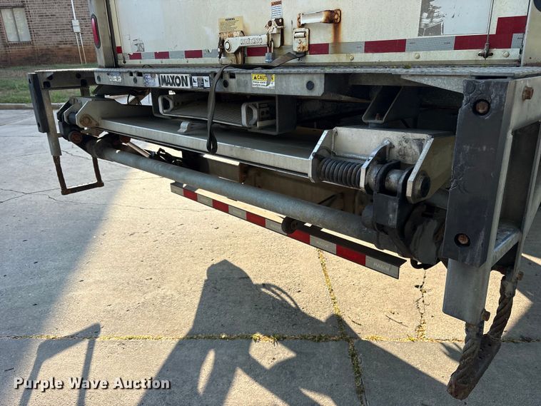 image for item ES8731 2019 International Durastar 4300 box truck