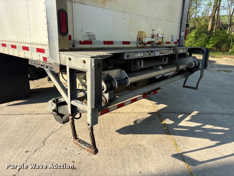 image for item ES8731 2019 International Durastar 4300 box truck