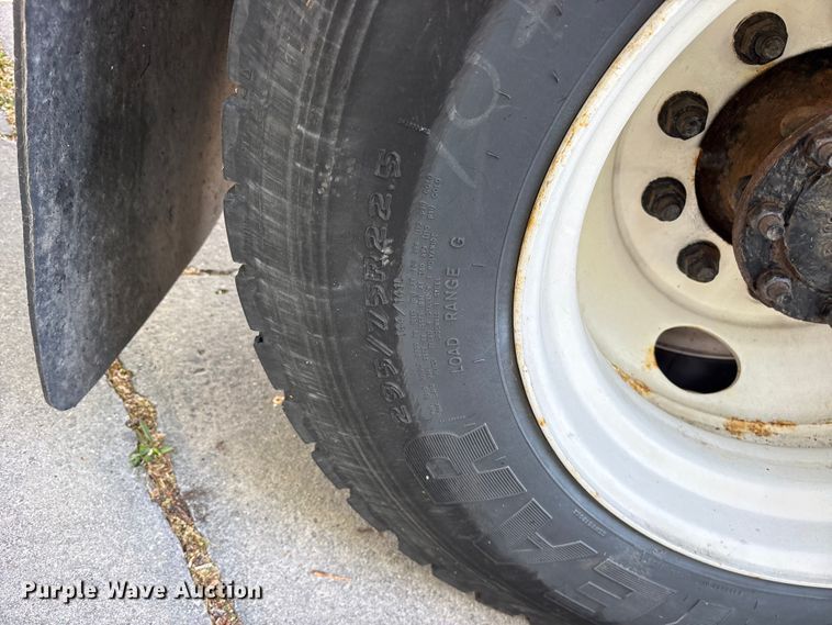 image for item ES8731 2019 International Durastar 4300 box truck