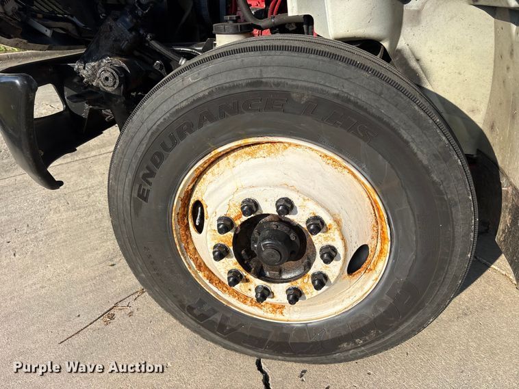 image for item ES8731 2019 International Durastar 4300 box truck