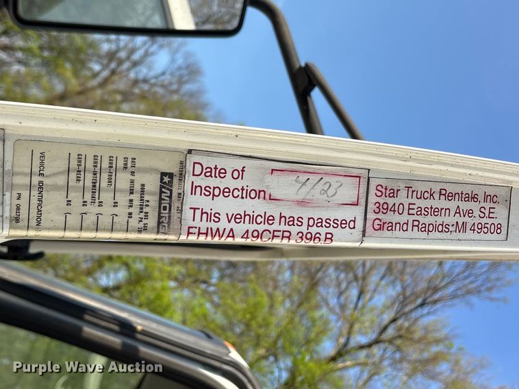 image for item ES8731 2019 International Durastar 4300 box truck
