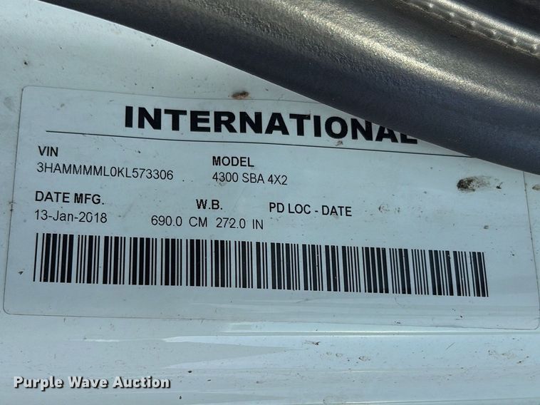 image for item ES8731 2019 International Durastar 4300 box truck