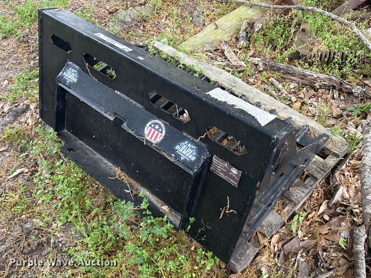 image for item ES8747 Blue Diamond 108305-25 compact utility loader rock bucket