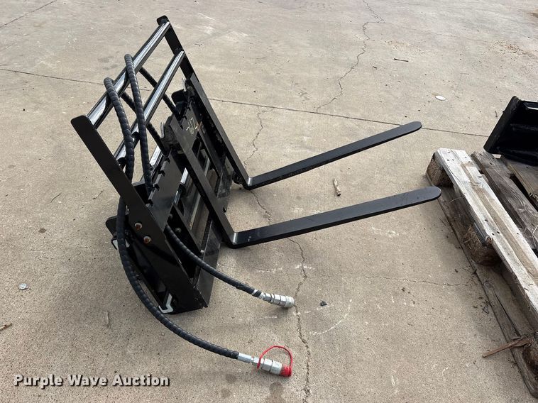 image for item ES8766 2025 Future FT-CYHC compact utility loader forks