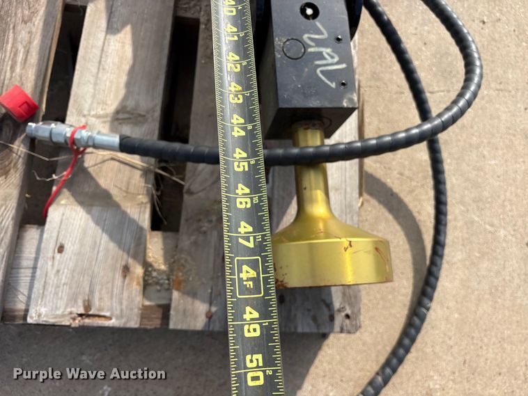 image for item ES8767 2025 Future FT-D45 compact utility loader pile hammer